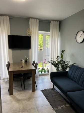 Продам євро2к квартиру з ремонтом. Заходь і живи! - фото 1