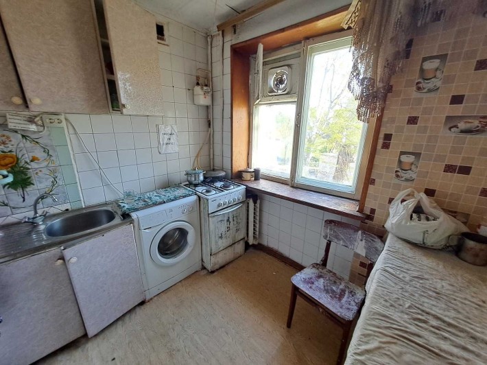 3-кімнатна квартира, 51 м², м. Чорноморськ, вул. Спортивна, 3/5 поверх - фото 1
