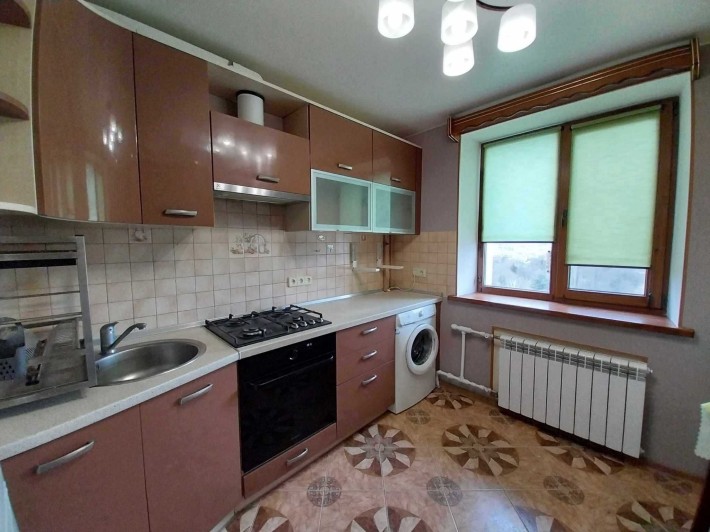 Двокімнатна квартира з ремонтом, район Автостанції - фото 1