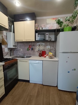 Продам 3-х кімнату в центрі міста - фото 1