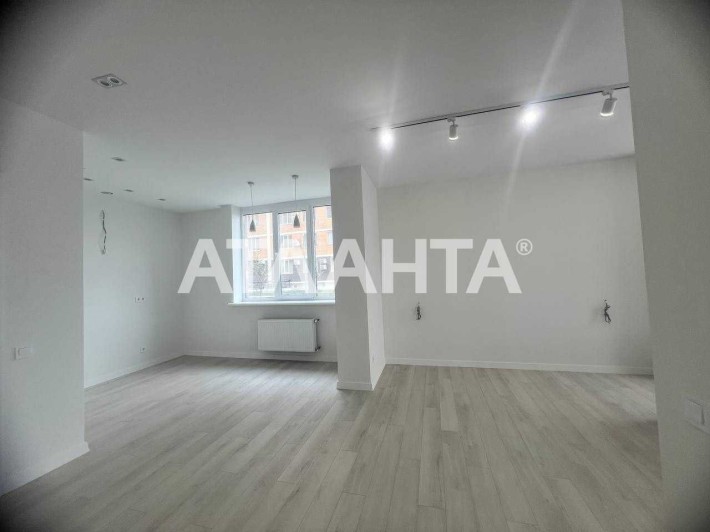 Продается студия с ремонтом 60 м² в "Цветном Бульваре"  г. Черноморск. - фото 1