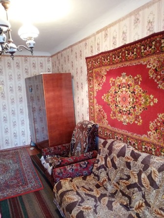 Центр міста. Конотоп. Продається 2 кімнатна квартира. - фото 1