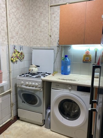 В продаже 3 ком.в комфортном районе - фото 1