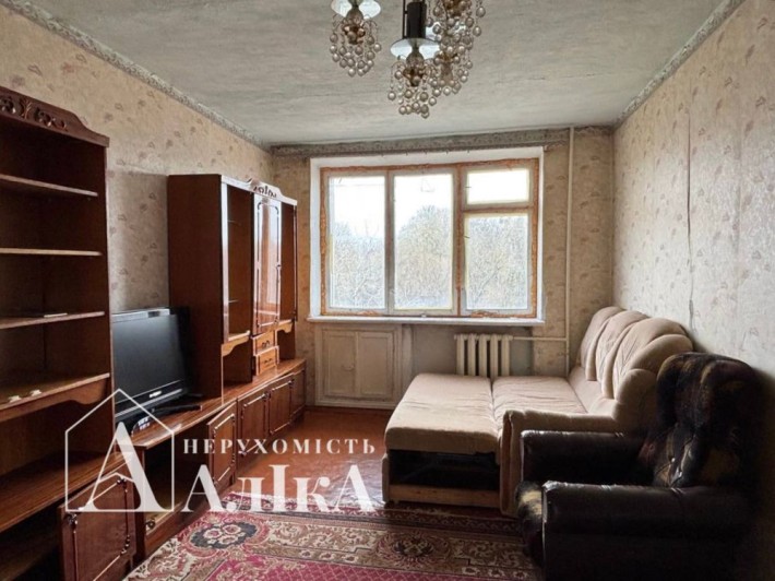 Продам велику 2-кімнатну квартиру - фото 1