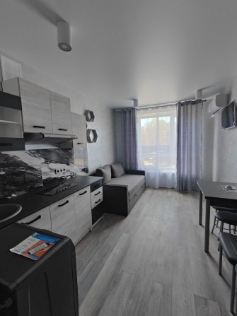 Продам квартиру з ремонтом біля Парку та Набережної - фото 1