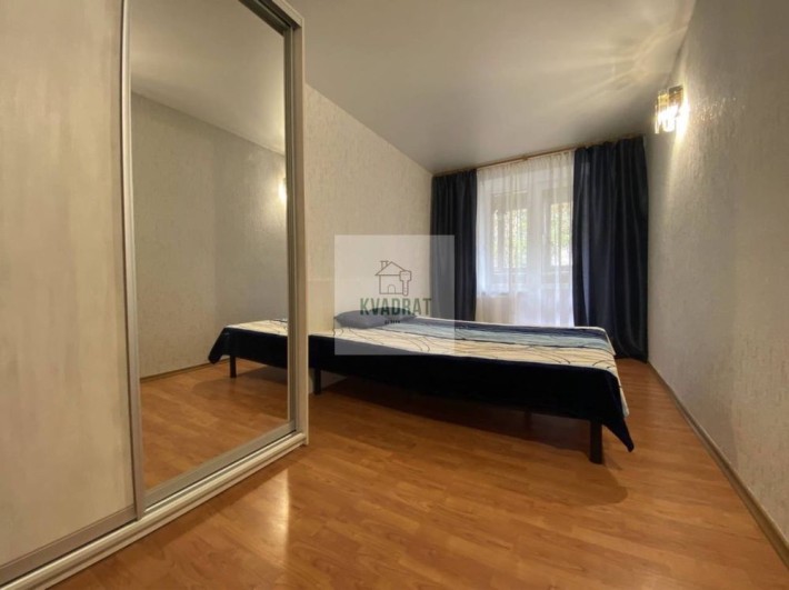 Продам 3-х кімнатну квартиру з індивідуальним опаленням - фото 1