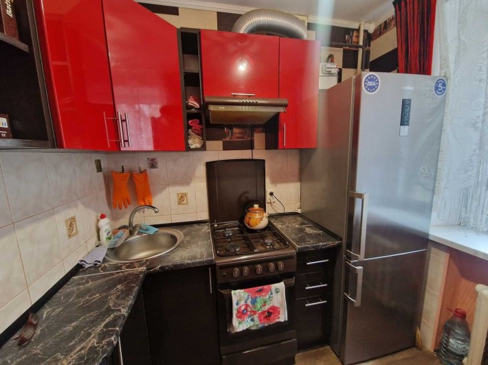 1-кімнатна квартира 30 м², 4/9 поверх, вул. Шума, меблі та техніка - фото 1