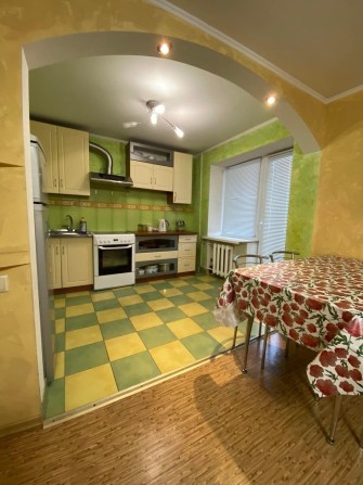 Просторная 2к.кв с кухнею-студией - фото 1