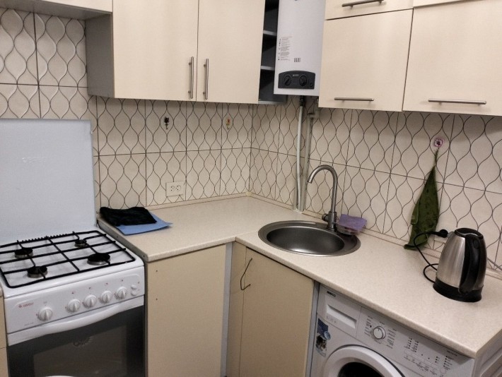 Продам 3х комнатную квартиру - фото 1