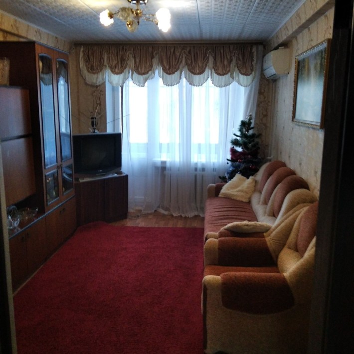 Срочно продается 3 комнатная квартира на Даманском - фото 1