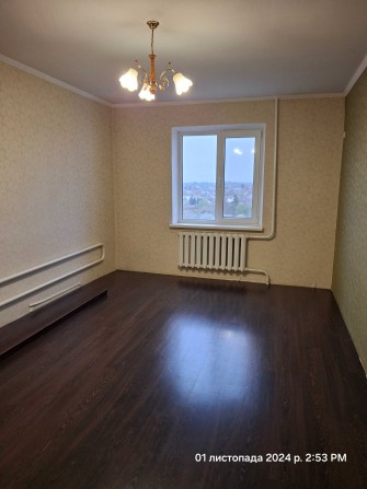 Трьохкімнатна  сучасна квартира в центрі - фото 1