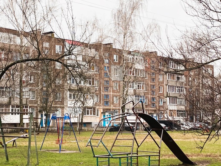 Продам трикімнатну квартиру в тихому, затишному районі. - фото 1