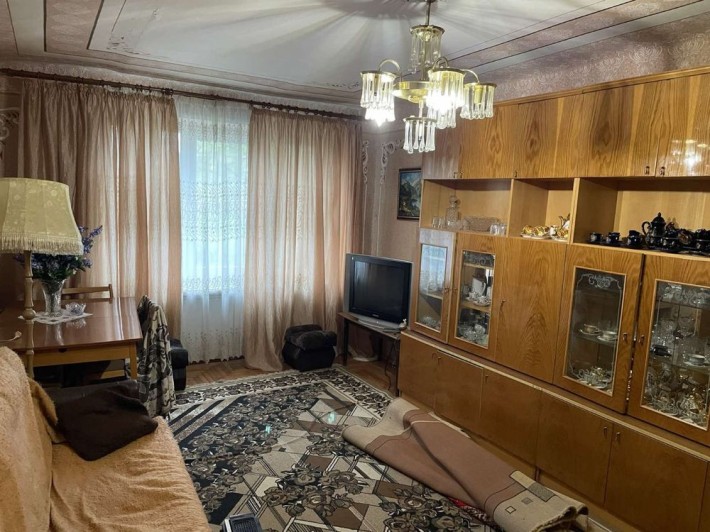 Продаж трикімнатної квартира - фото 1