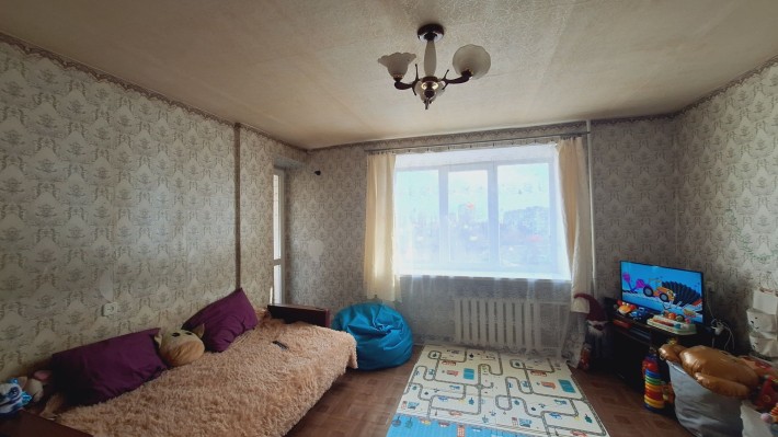 Продам двокімнатну квартиру в центрі міста - фото 1
