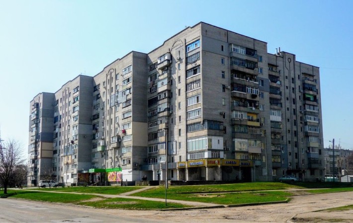 Продам 3 кімнатну квартиру в центрі міста - фото 1
