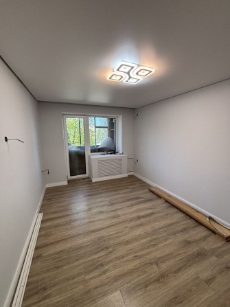 Продается 2 комн. Кв. Г. Славянск. Центр. Ремонт новый. - фото 1