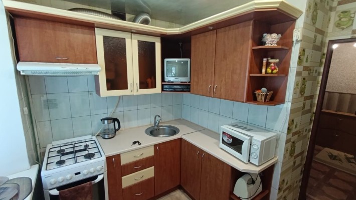Продаю трёхкомнатнаю квартиру с гаражем в Славянске - фото 1