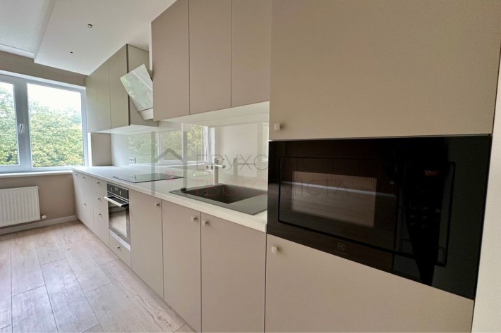 Продам квартиру 81м2 - фото 1