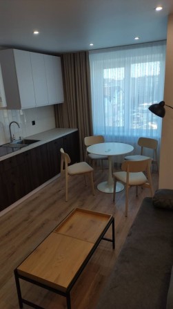 2 кімн. кв., Озерна, 76 м.кв - фото 1