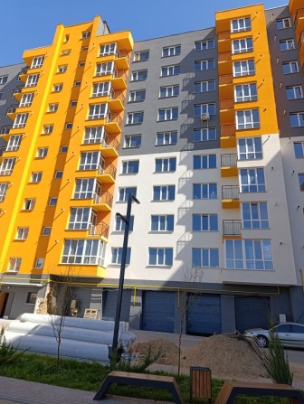 Продаж великої однокімнатної квартири - фото 1