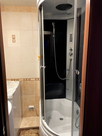 Продам 3-х кімнатну квартиру в центрі міста Тернівки - фото 1