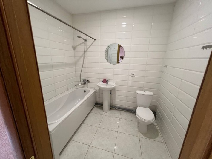 Продам 3 х.комнатную квартиру 90 м2 - фото 1