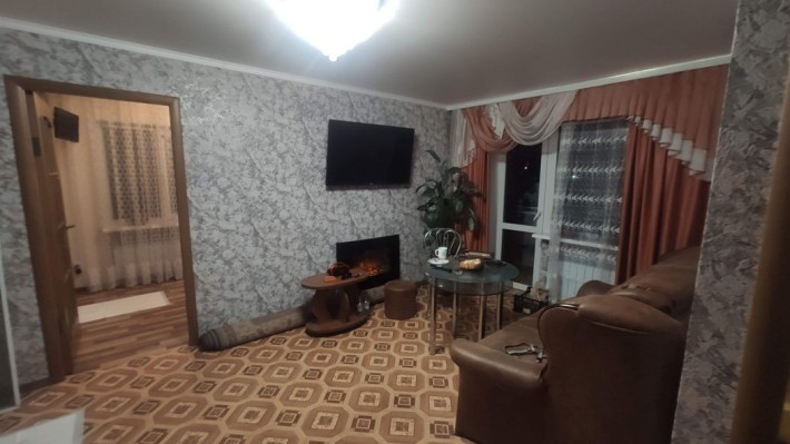 Продам квартиру на 17 кварталі - фото 1