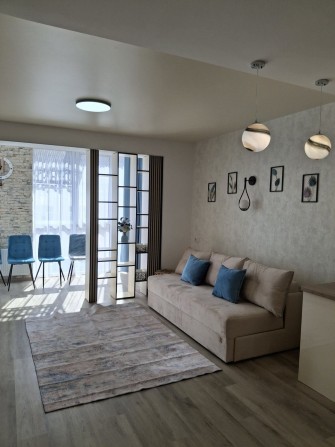 Продаж квартири в центрі - фото 1