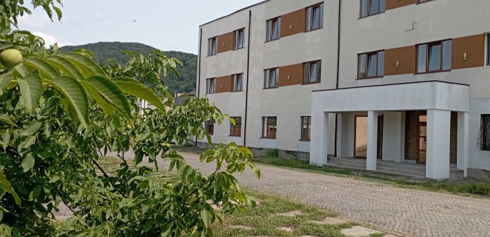 Ціну знижено! Продаємо однокімнатну квартиру під ремонт Свалява - фото 1