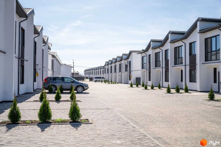 Є ОСЕЛЯ Продається готовий до ремонту, зданий ТАНХАУС ,120м2,WEST TOWN - фото 1