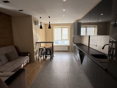 Продаж трикімнатної квартири у Калиновій Слободі Криховцы