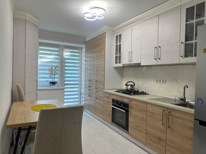 продаж 1к. квартири по вул. Українських Декабристів - фото 1