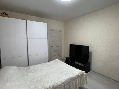 Продам 1-кімнатну квартиру Святопетровское