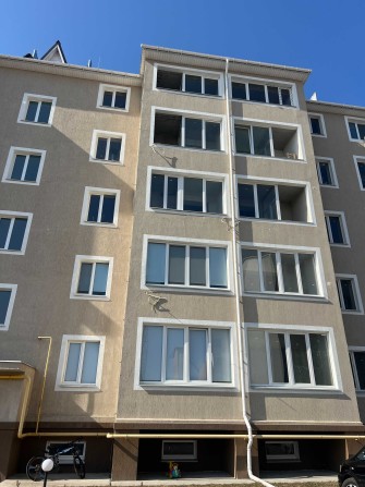 Однокімнатна квартира з частковим ремонтом - фото 1