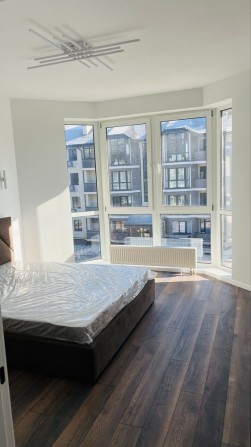 Продаж 1-к квартири 38м2 - фото 1