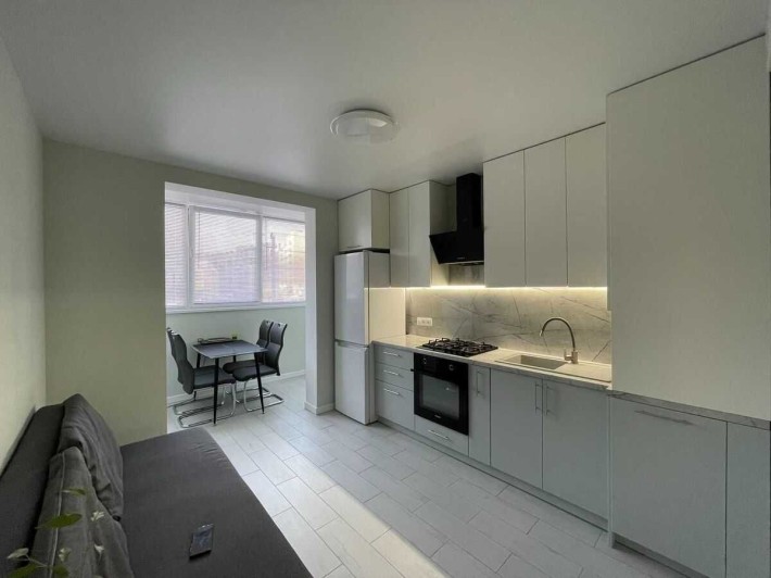 Продам велику гарну 2-к квартиру 73 м2, 2 пов, Крюківщина, ЖК Квартал - фото 1