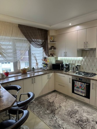 Продам квартиру у Гранд Віллас Ворзель - фото 1