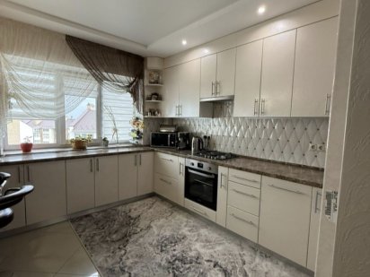 Дворівнева квартира з дизайнерським ремонтом 2% оформлення Ворзель