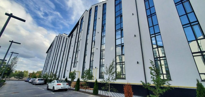 Продаж/Примiщення (Квартира) в ЖК Аура Центр з двориком 15 м2 - фото 1
