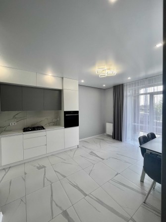 Продаж квартири з дорогим ремонтом ( Стрийська , Ашан ) 5хв. - фото 1