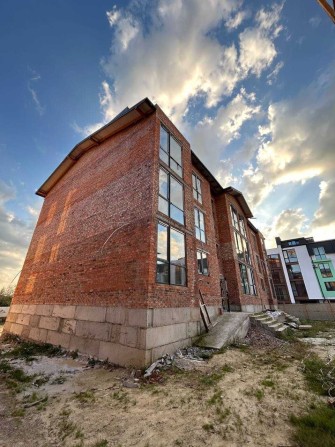 Продаж 1 кімнатної квартири в новобудові с. Солонка, вул. П. Орлика - фото 1