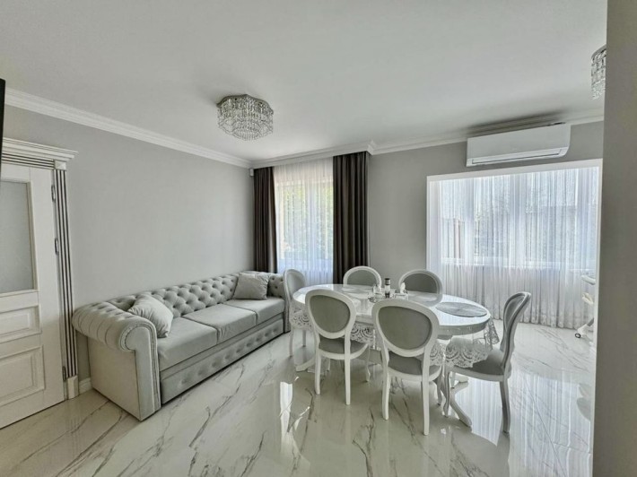 Продаж ексклюзивної квартири в новобудові - фото 1