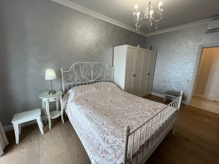 Продам 2-хком квартиру  квартиру в ЖК"  АВТОРСКИЙ" - фото 1