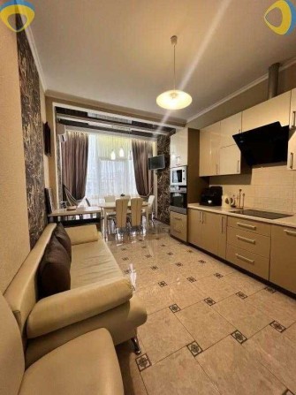 Продаж:квартира з ремонтом в повній комплектації на Таїрова.15 Перлина - фото 1