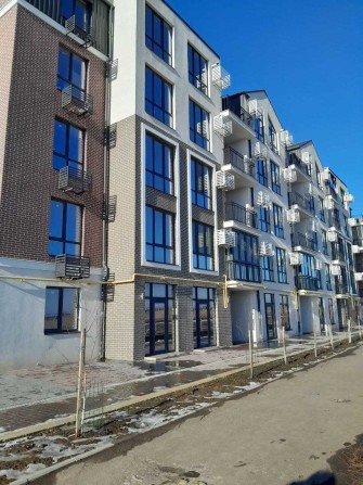 Продам 1 комн. кв. в  новом кирпичном доме ЖК Чайка Люкс - фото 1