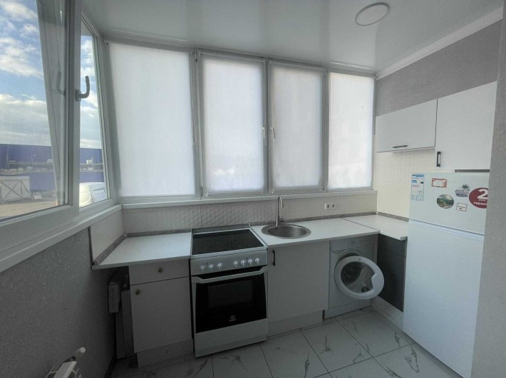 Продам 1 комн. квартиру с ремонтом ул. Вильямса ЖК Акварель (102-479) - фото 1