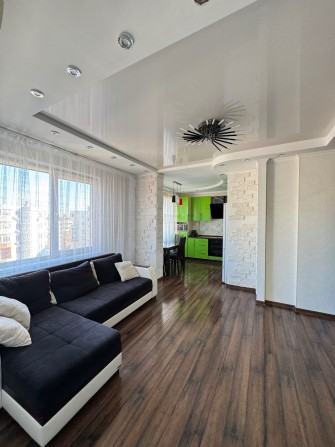 3 комнатная квартира. Ремонт, мебель‼️Радужный. Ключи‼️ - фото 1