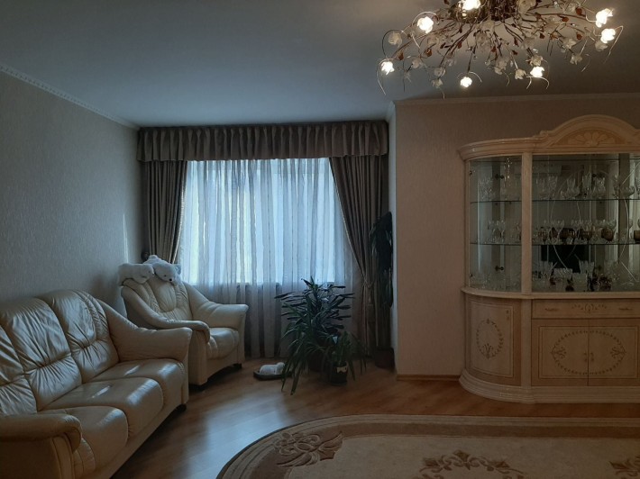 Продам отличную  2-х ком. квартиру на Семена Палия с ремонтгм. - фото 1