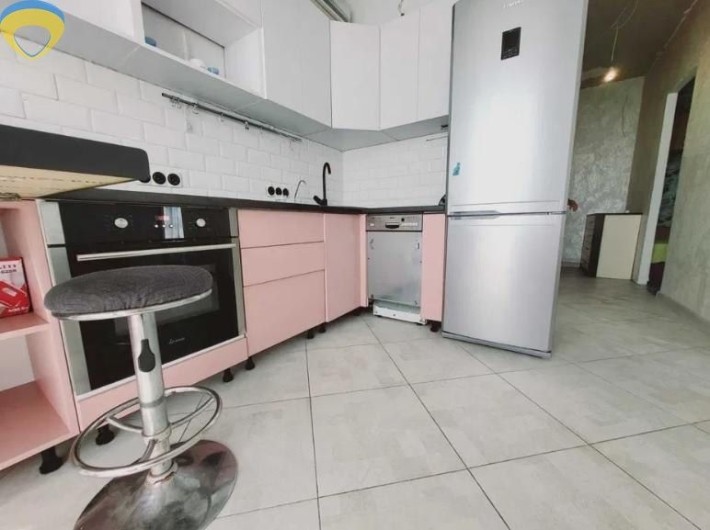 Продам 2 комеатную квартиру в новосройке - фото 1