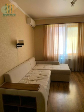 Продам 1 комн 40м2 с евроремонтом в ЖК Радужный Таирова - фото 1